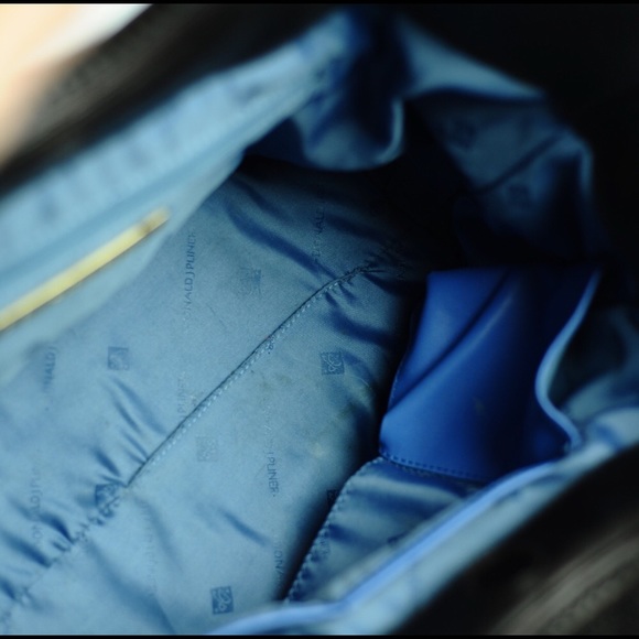 Donald J. Pliner Snakeskin Leather Handbag ๐ - Picture 5 of 10